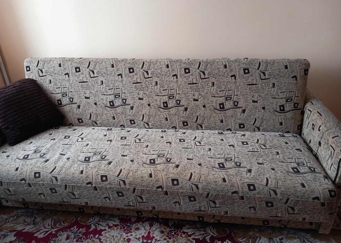 Grajewo ogłoszenia: Sprzedam solidną kanapę  na sprężynach i jeden fotel. 
Stan...