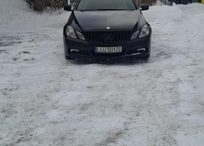 Grajewo ogłoszenia: Na sprzedaż mój Mercedes Klasy E w wersji Coupé.Samochód jest...