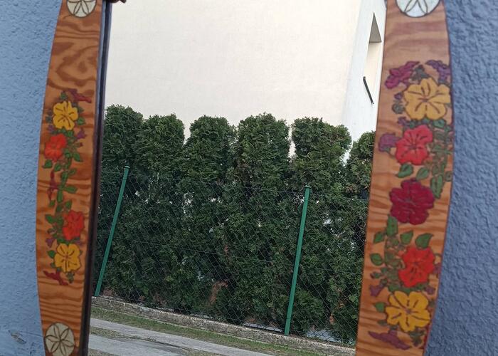 Grajewo ogłoszenia: Lustro w ozdobnej ramie wykonanej z płyty, zdobione ręcznie...